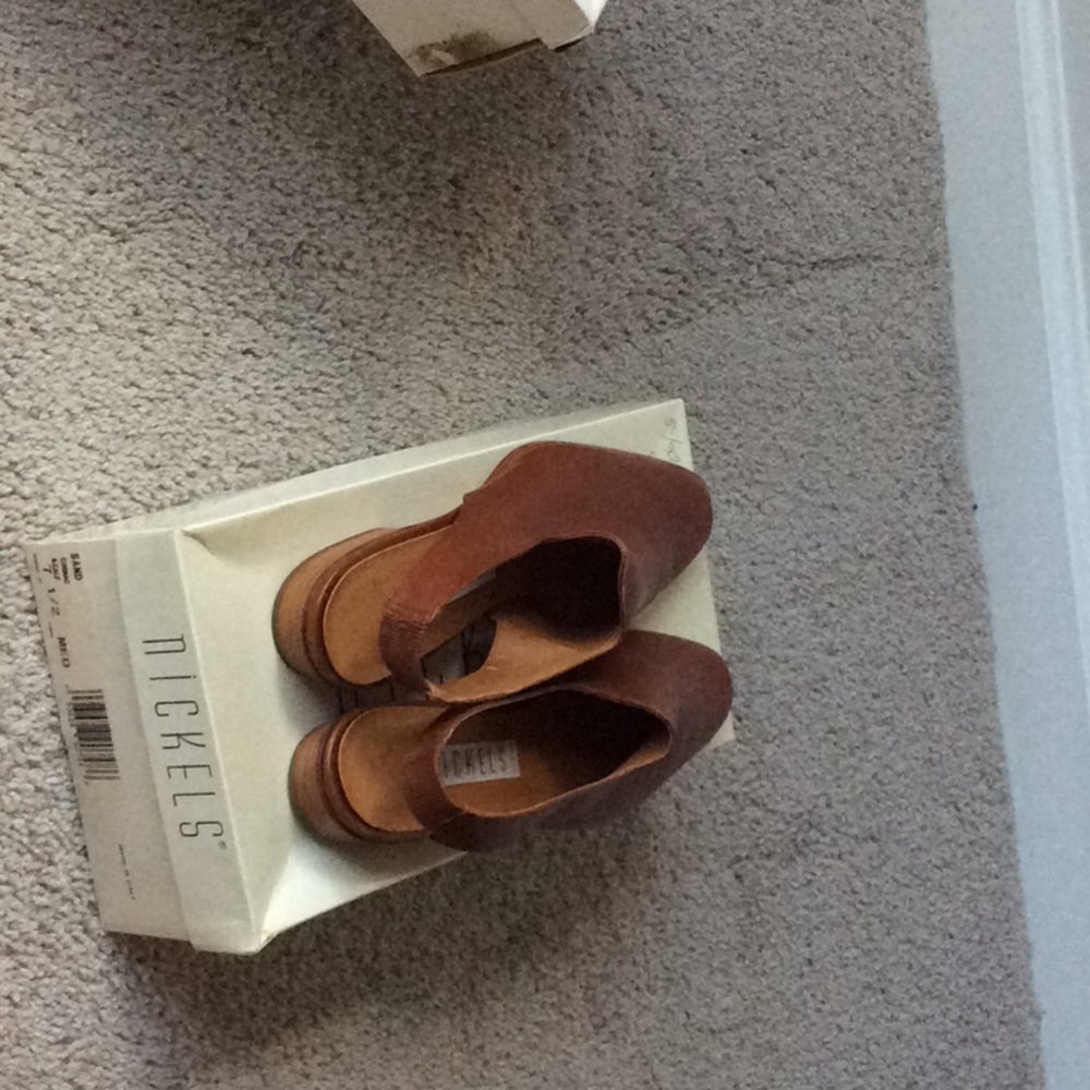 Shoes - Picture 3 of 6